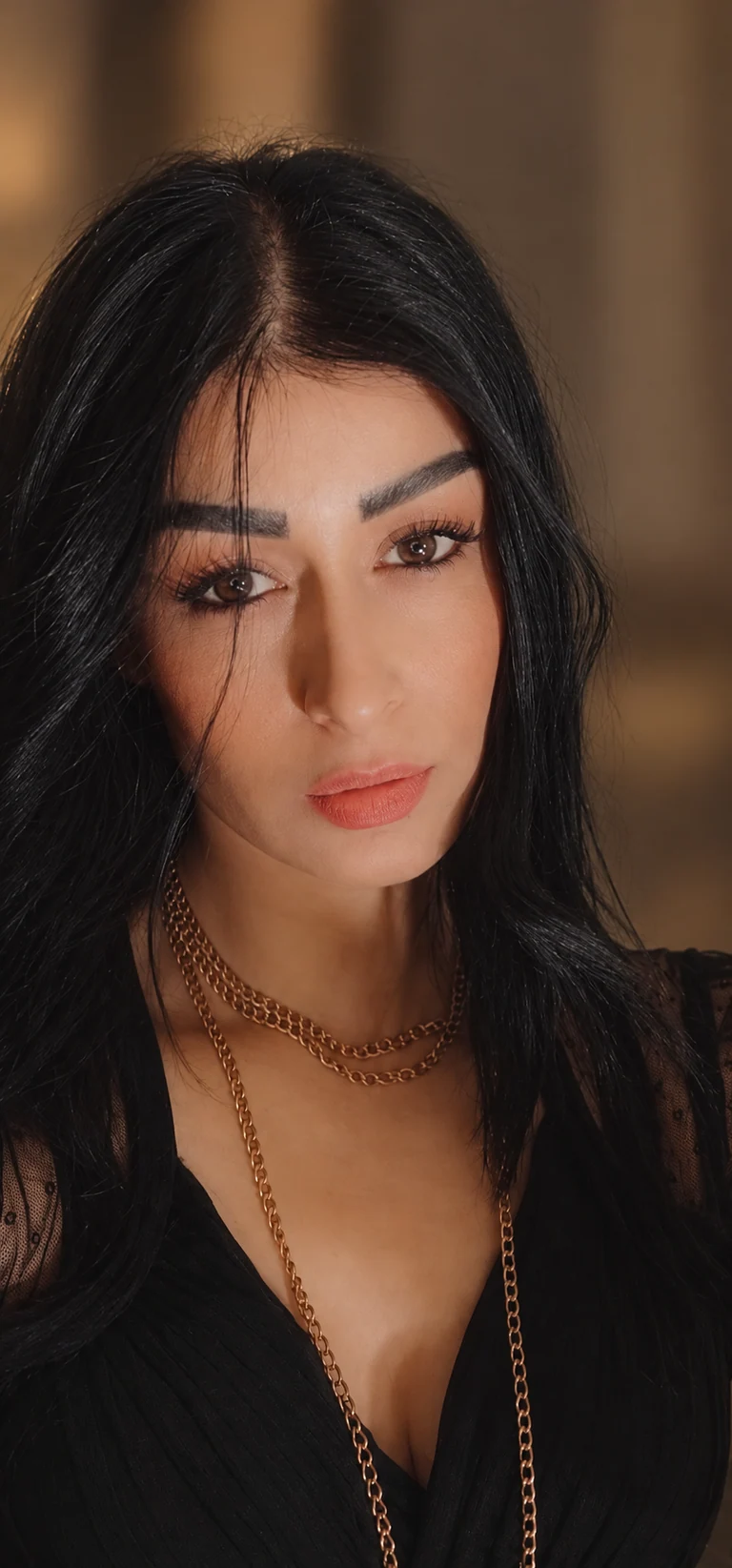 The DubaiVIPNails artist, in her supplied portrait